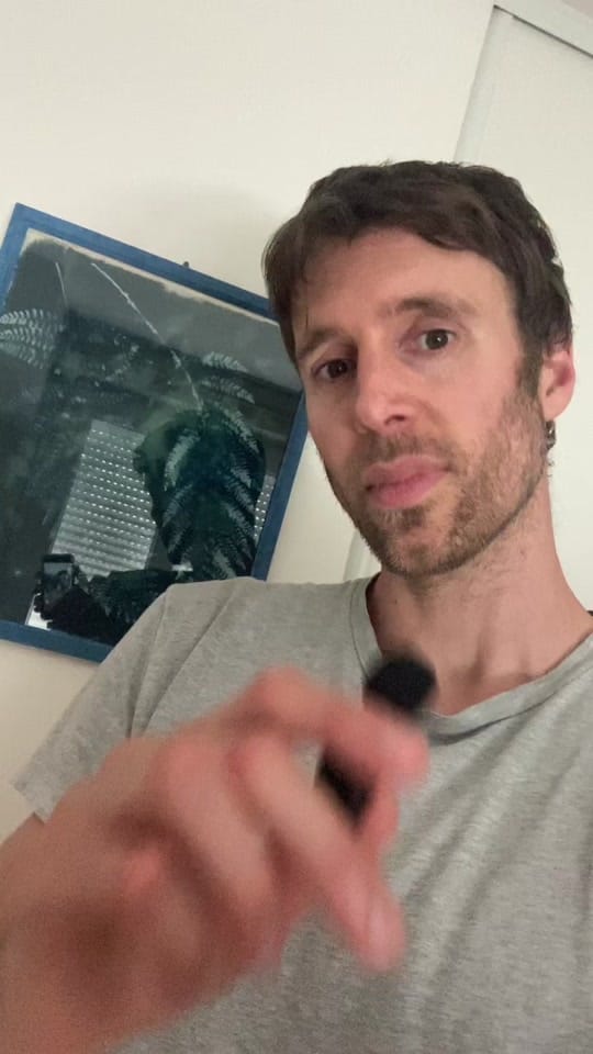 Post 1 by frenchbyromain on TikTok (video)