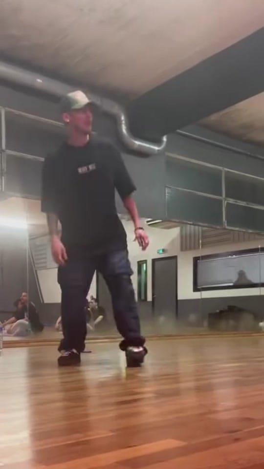 Post 4 by Steven Deba on TikTok (video)