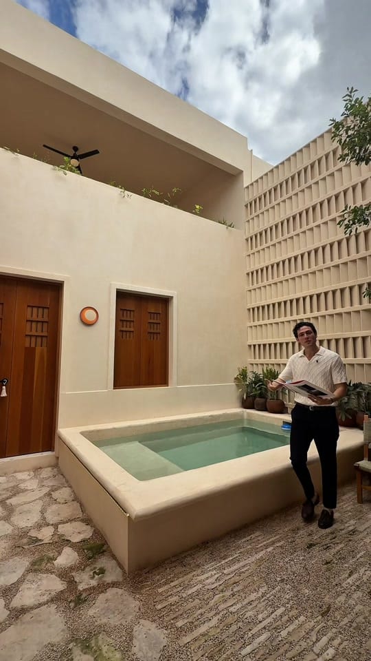 Post 2 by Juan Carlos Morales on TikTok (video)