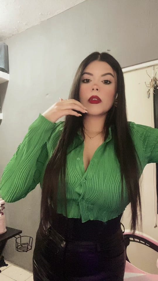 Post 9 by Aleessiittaa💋 on TikTok (video)
