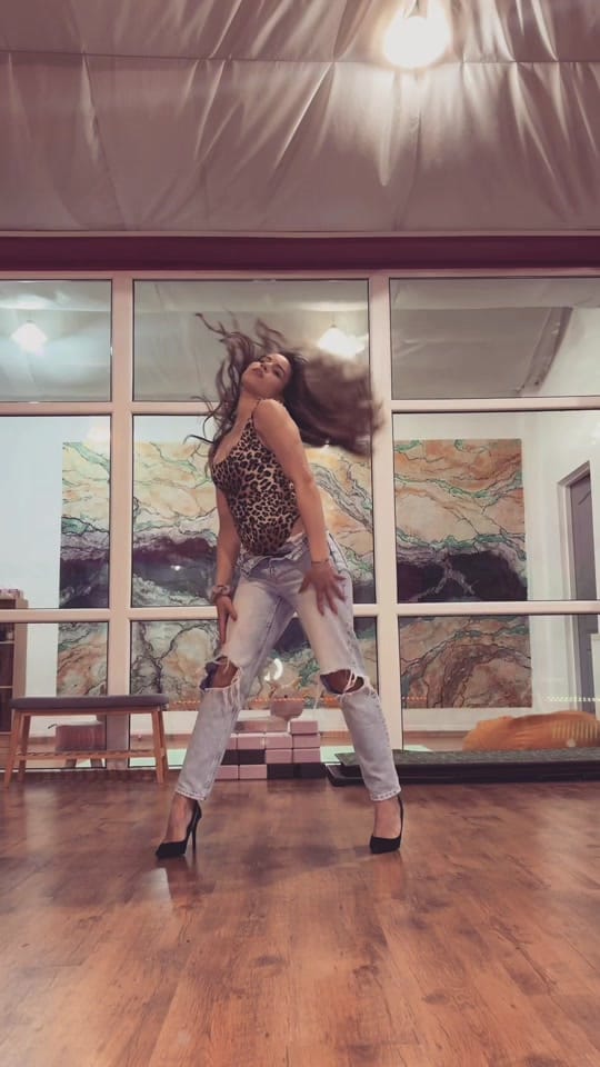 Post 4 by Franceska on TikTok (video)