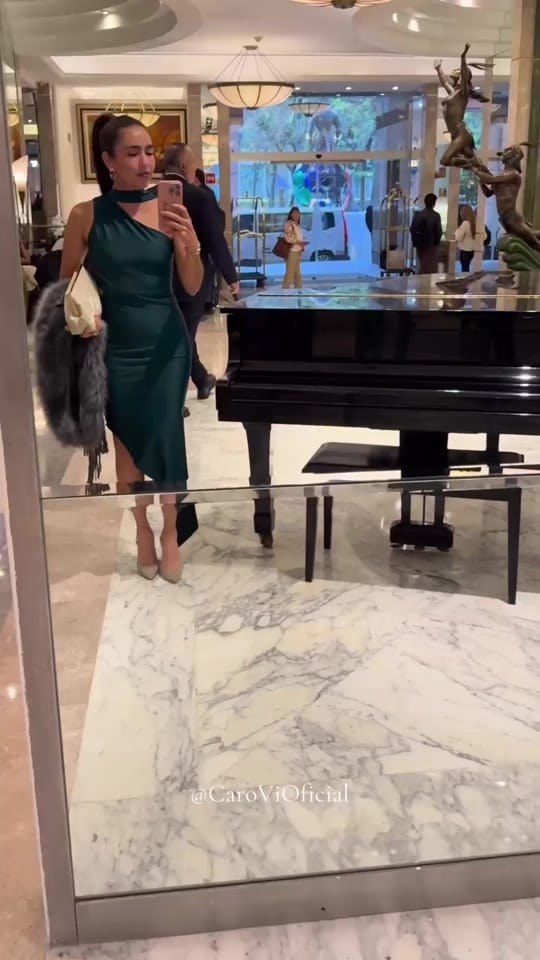 Post 6 by Carolin Vi on TikTok (video)