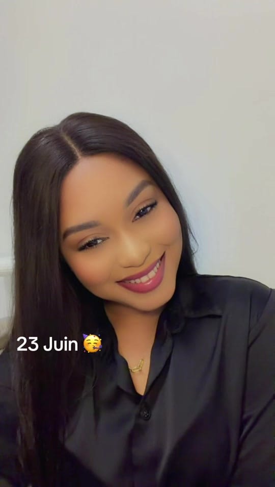 Post 8 by Live on TikTok (video)