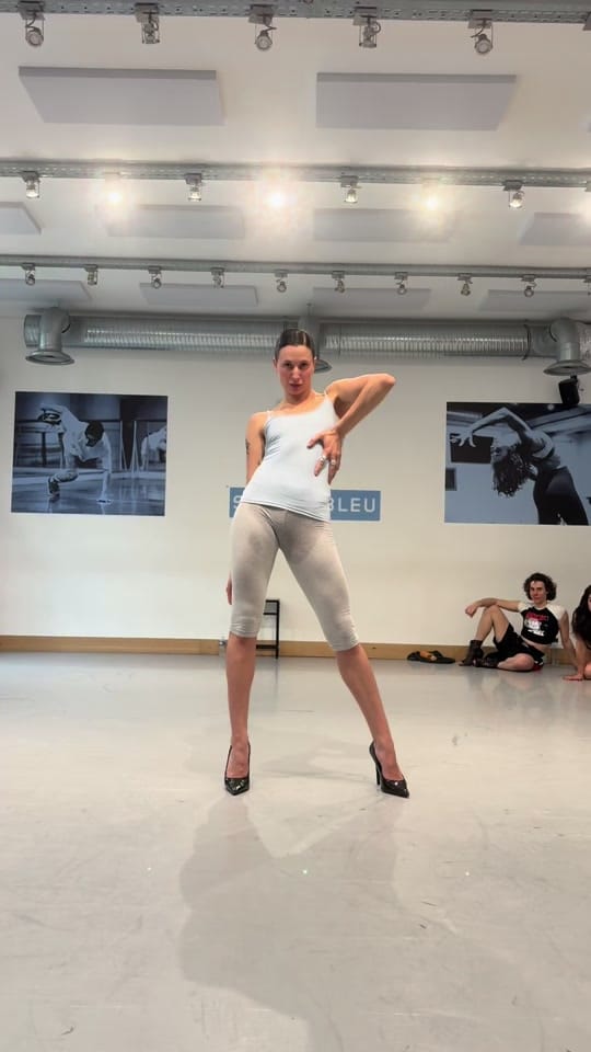 Post 2 by Mimi on TikTok (video)