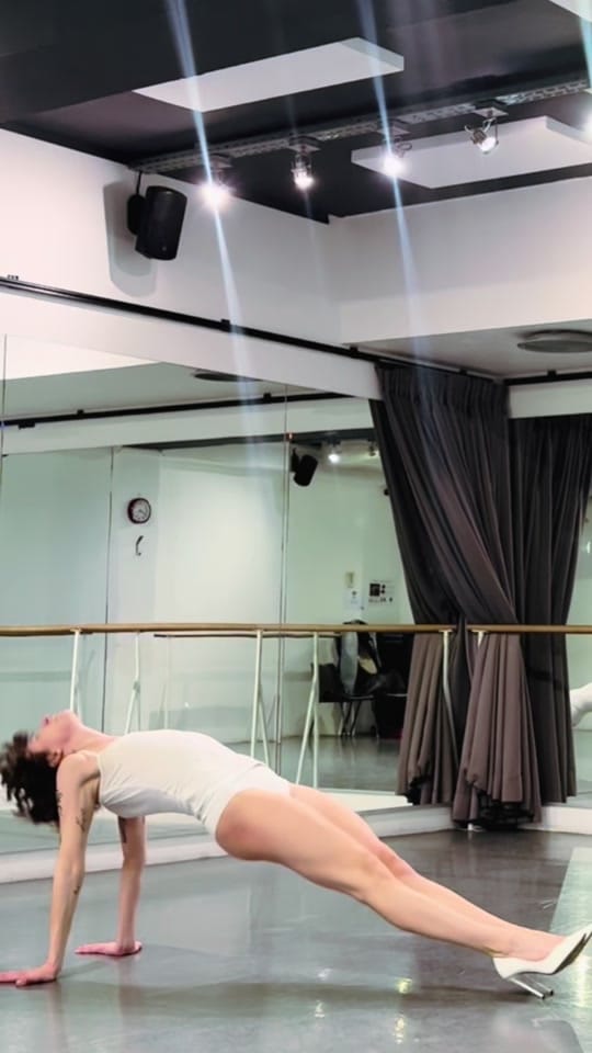 Post 6 by Mimi on TikTok (video)