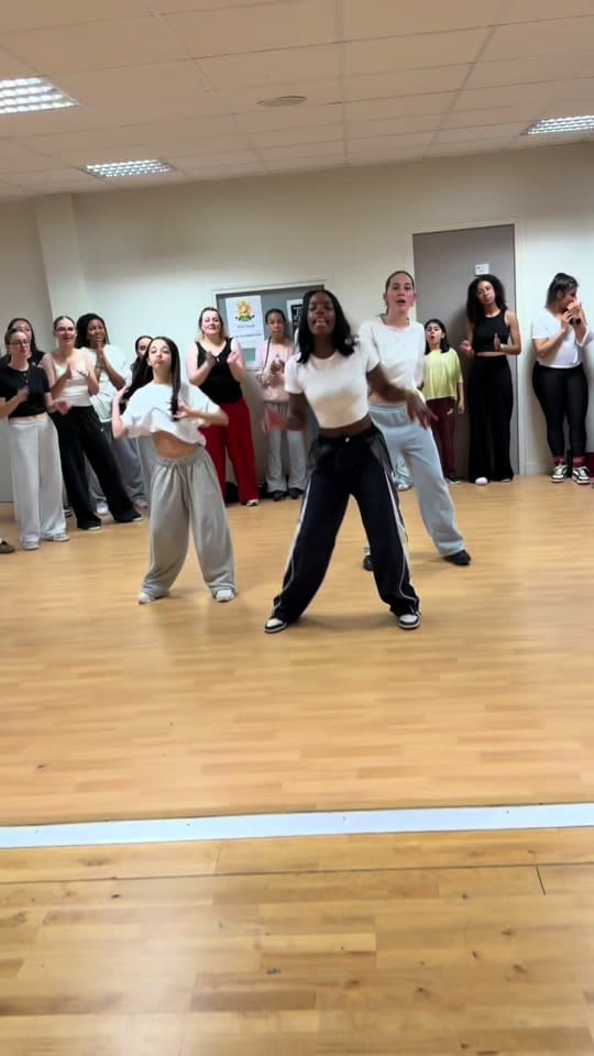 Post 1 by Sidney on TikTok (video)