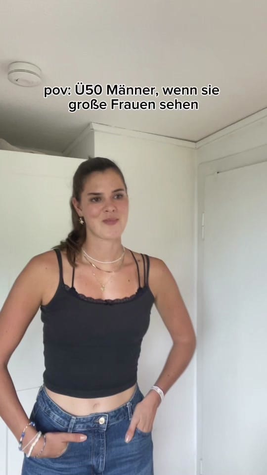 Post 9 by Leona on TikTok (video)