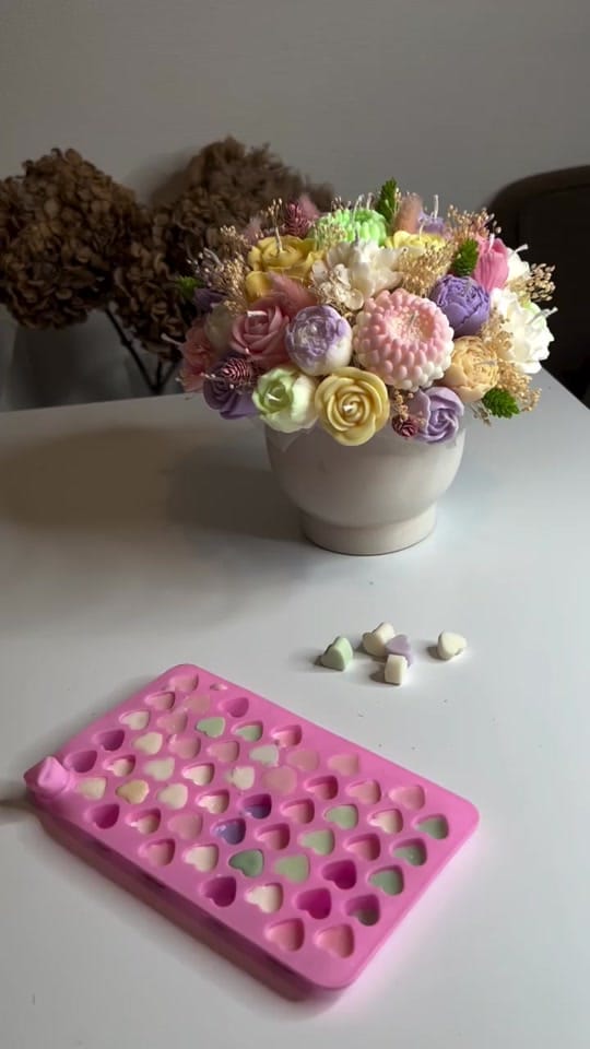 Post 1 by firose_candle on TikTok (video)