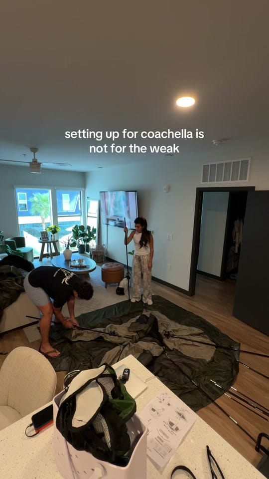 Post 8 by Andrea Leon on TikTok (video)