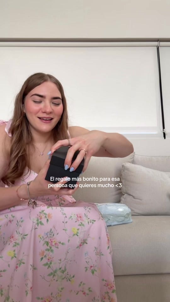Post 8 by vivifdezb on TikTok (video)