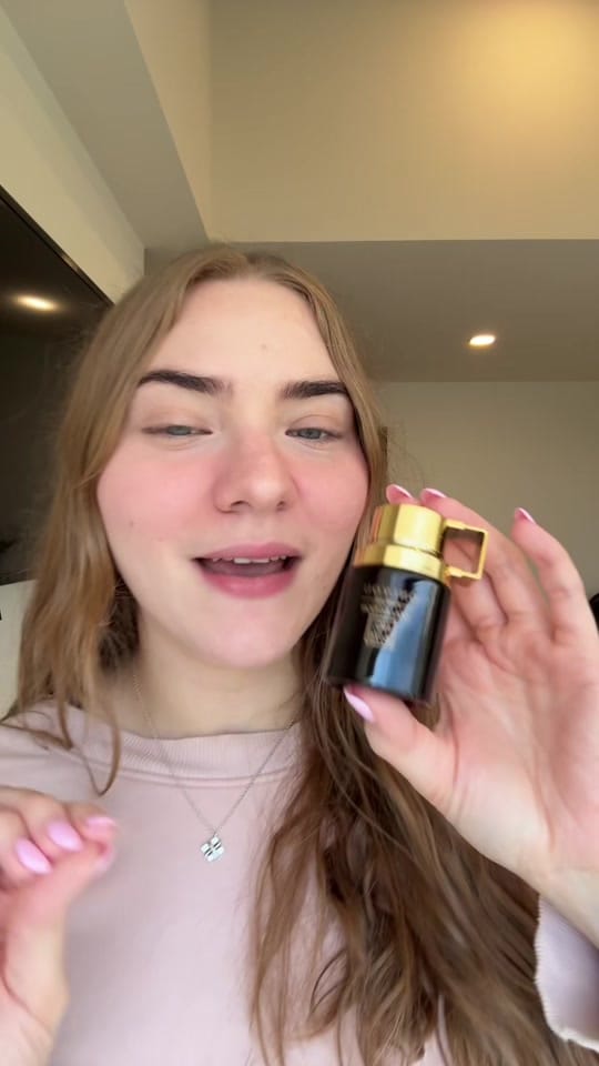 Post 2 by vivifdezb on TikTok (video)