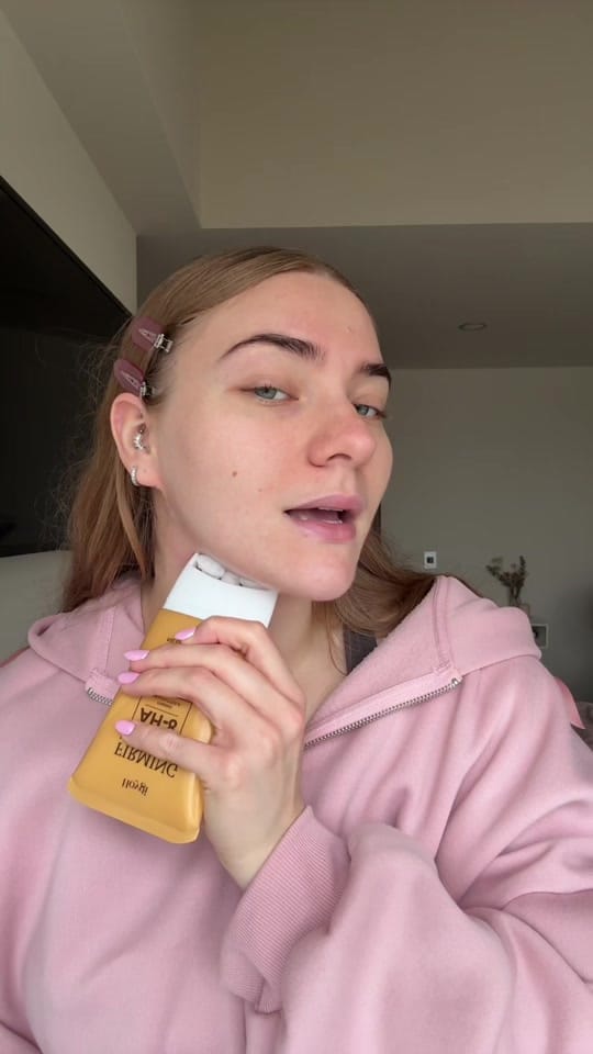 Post 7 by vivifdezb on TikTok (video)