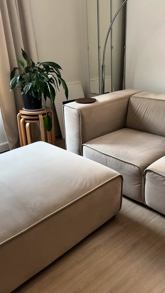 Post 1 by Aïssatou🪑 on TikTok (video)