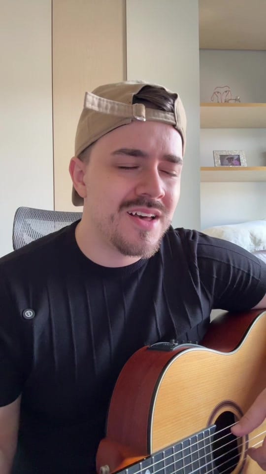Post 2 by Galli on TikTok (video)