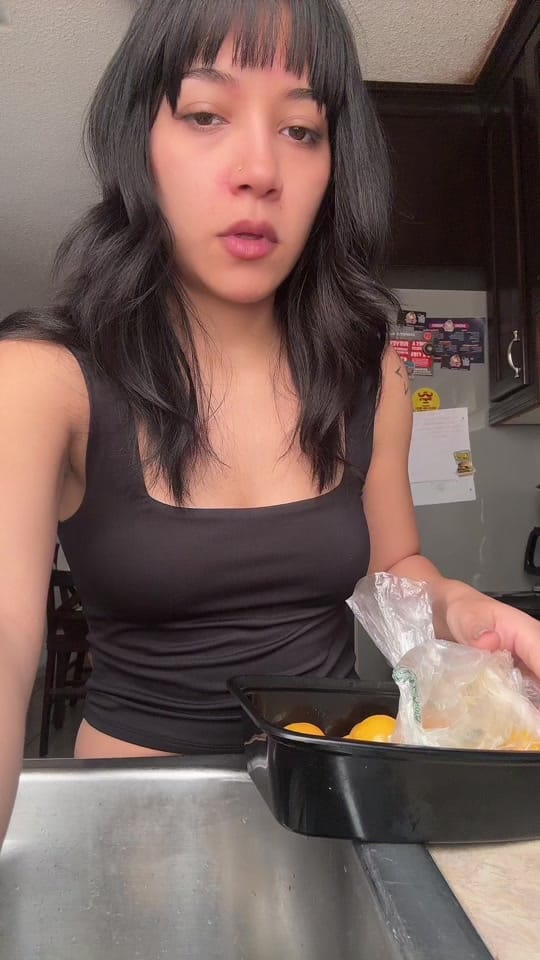 Post 8 by 4sstrid on TikTok (video)