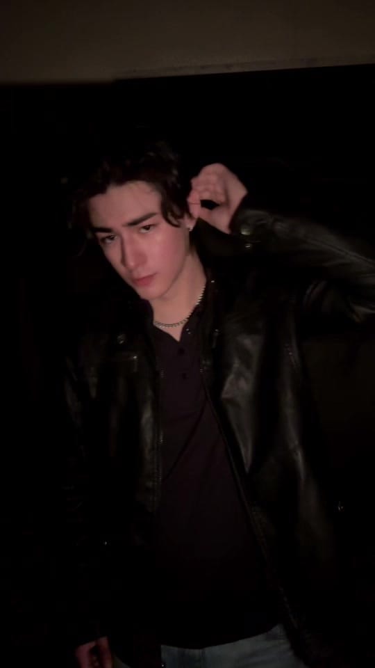 Post 6 by Kevinrdzefren on TikTok (video)