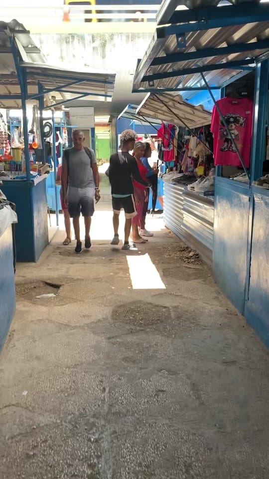 Post 8 by kary y jony on TikTok (video)