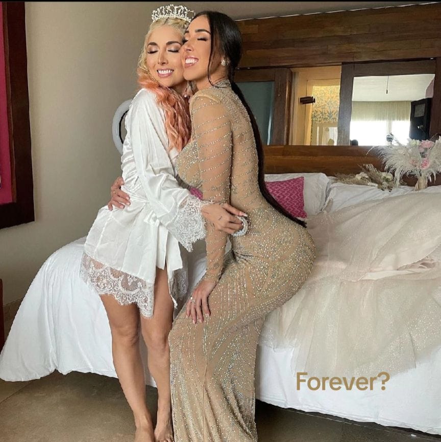 Post 2 by la mejor AcaShore stan 😋 on TikTok (video)