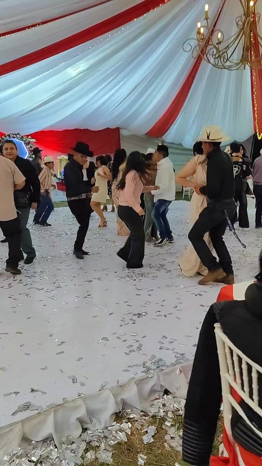 Post 2 by Gofilm Manu Manu on TikTok (video)