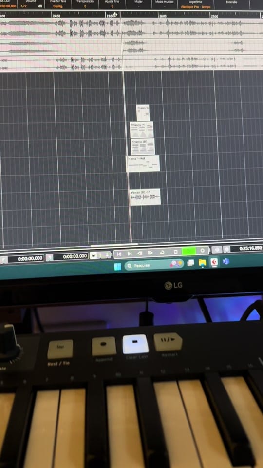 Post 2 by felipemaframusic on TikTok (video)