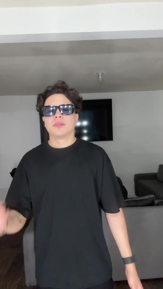 Post 8 by Losmorroz on TikTok (video)