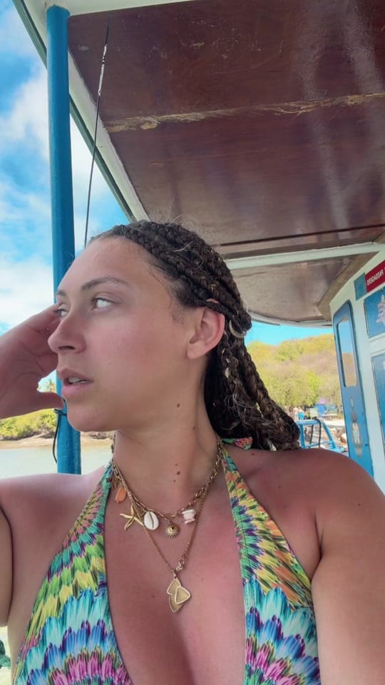 Post 4 by Clarisse🌴 on TikTok (video)