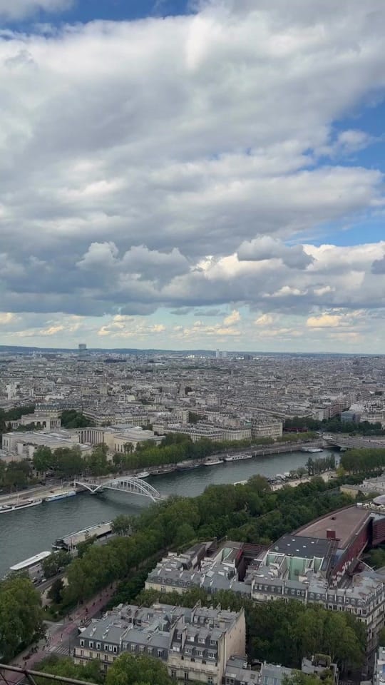 Post 2 by parisenlive on TikTok (video)