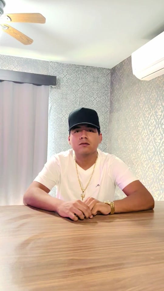 Post 7 by Alemi Bustos on TikTok (video)