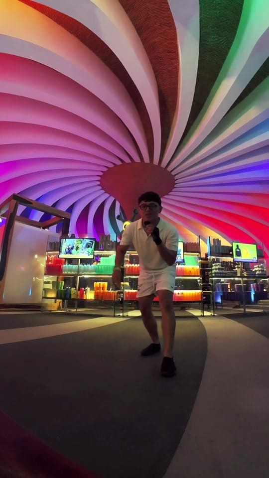 Post 5 by Armin Darza on TikTok (video)