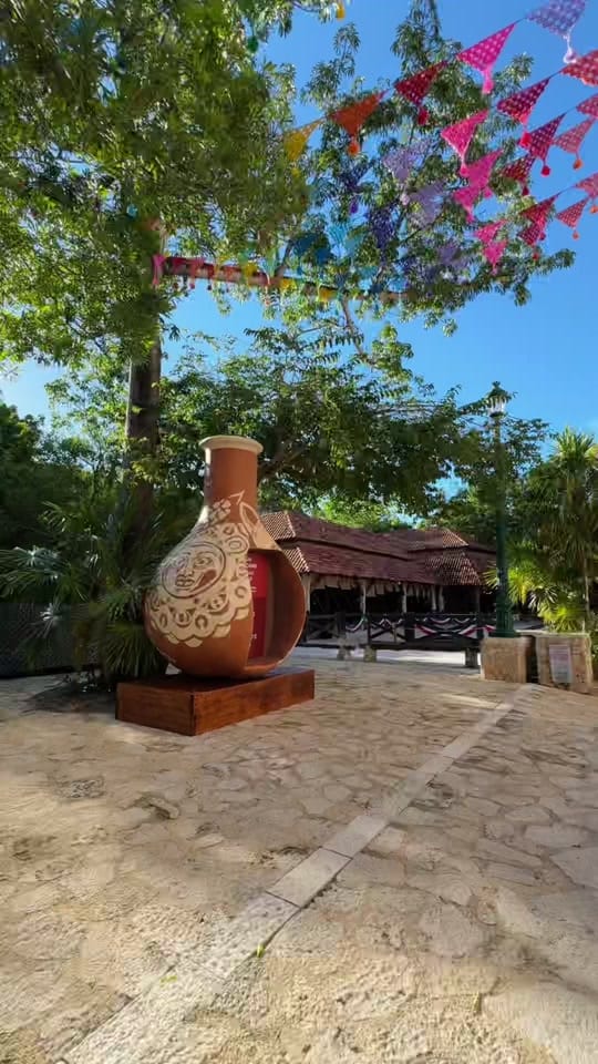 Post 10 by Armin Darza on TikTok (video)