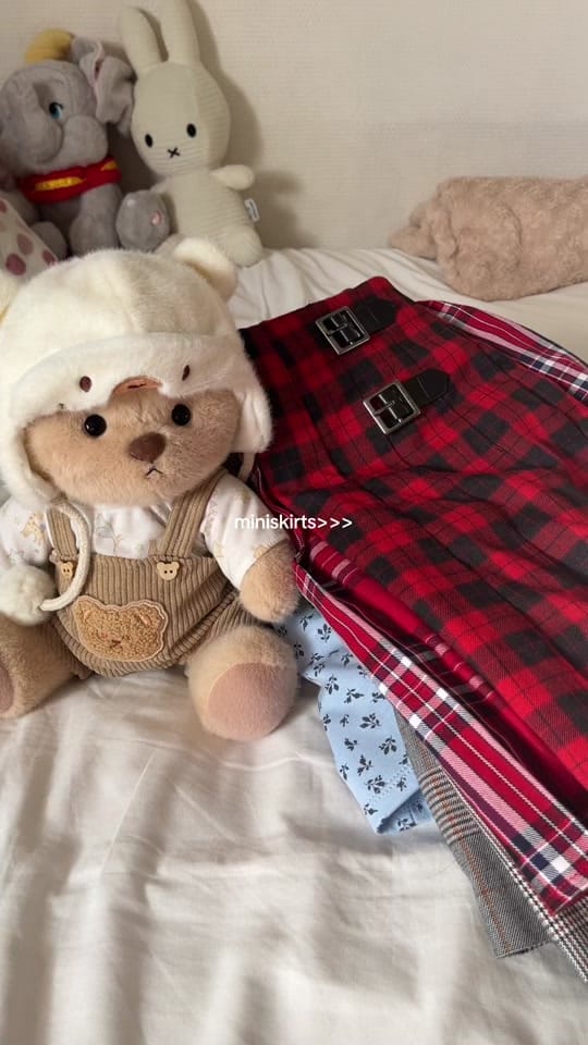Post 8 by emma ꨄ︎ on TikTok (video)