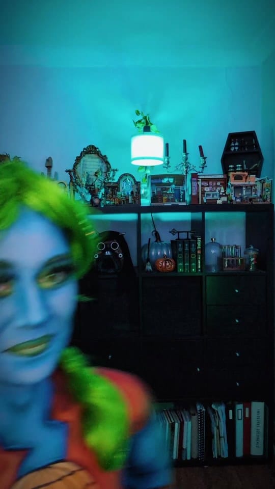 Post 10 by Gabby Carbon on TikTok (video)