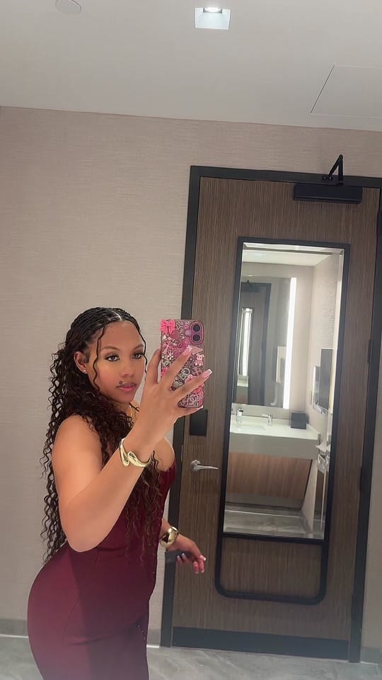 Post 7 by Nelle_boo1 on TikTok (video)
