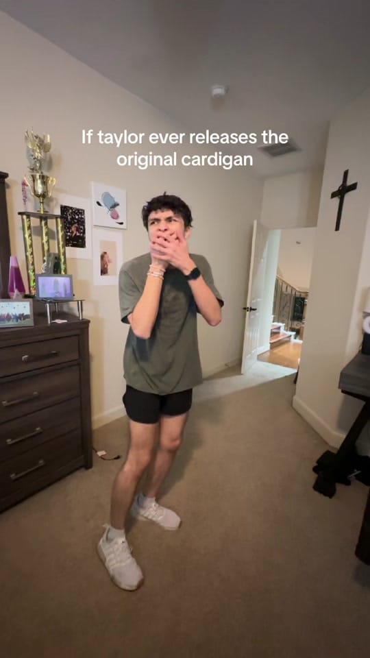 Post 9 by Angel Guerrero on TikTok (video)