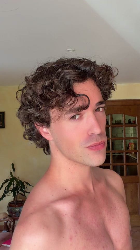 Post 3 by Edouard on TikTok (video)