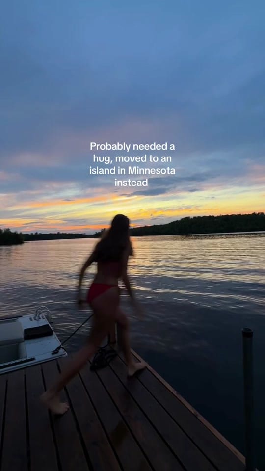 Post 7 by livyparis on TikTok (video)