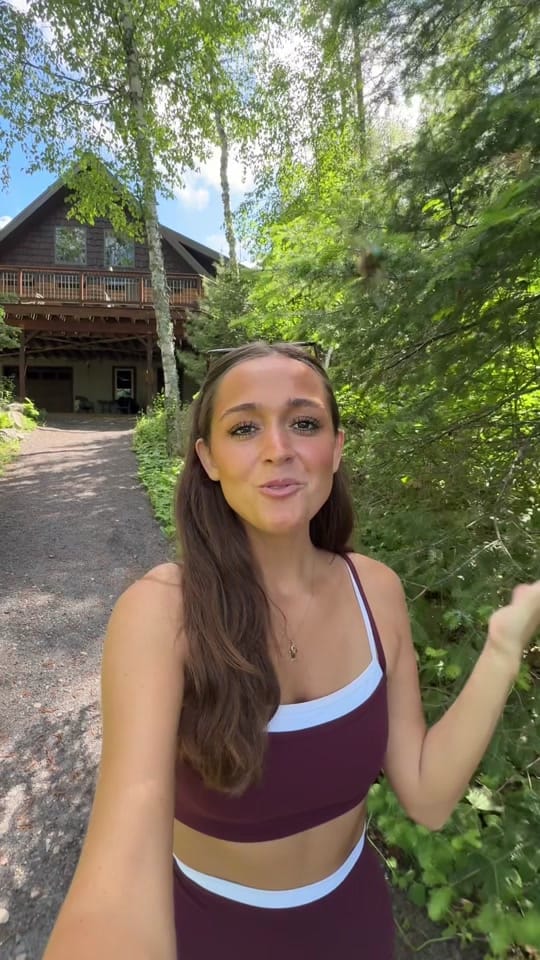 Post 1 by livyparis on TikTok (video)