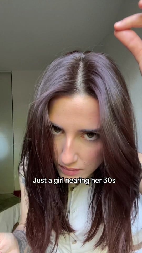 Post 6 by 𝐌𝐢𝐦𝐢 on TikTok (video)
