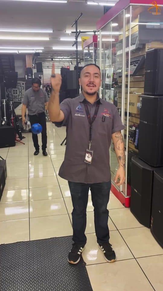 Post 1 by Mercurio Musical Store on TikTok (video)
