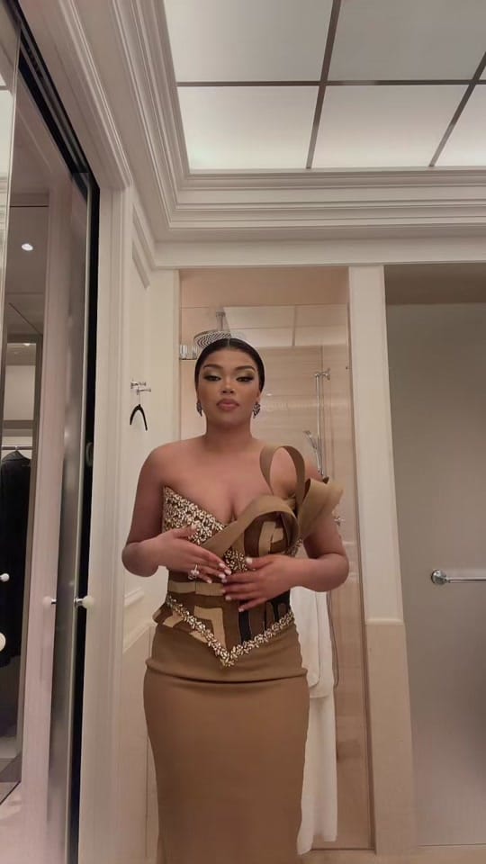 Post 8 by LA GLOW 🤍 on TikTok (video)