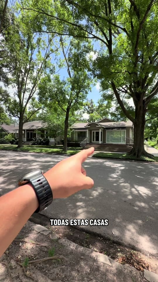 Post 4 by Cesar Treviño l Bienes Raíces on TikTok (video)