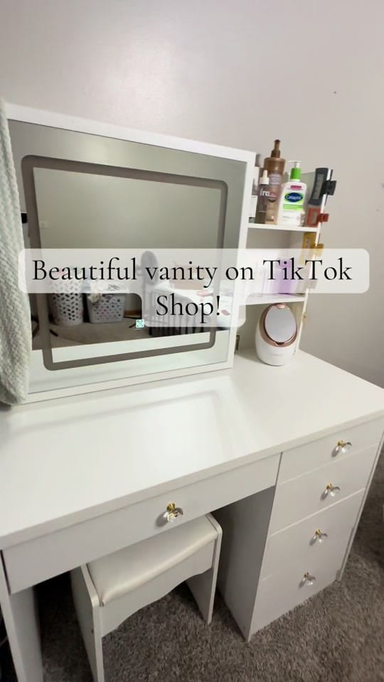 Post 5 by Sabrina Shay | Mama life 🤍 on TikTok (video)