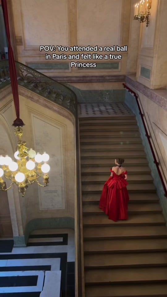 Post 8 by Elena Shlaikova on TikTok (video)