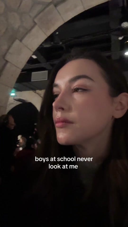 Post 1 by Anzhela Usenko on TikTok (video)