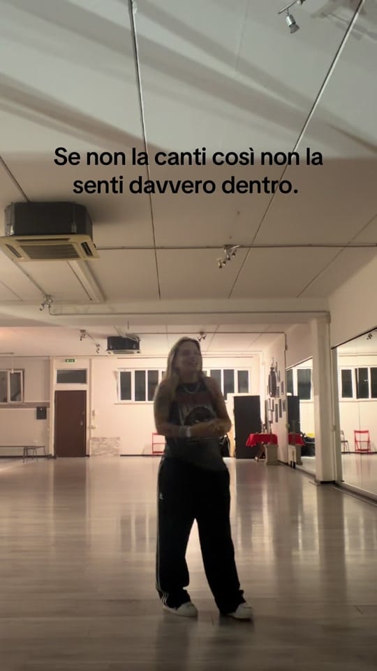 Post 1 by Eleonora Catini on TikTok (video)