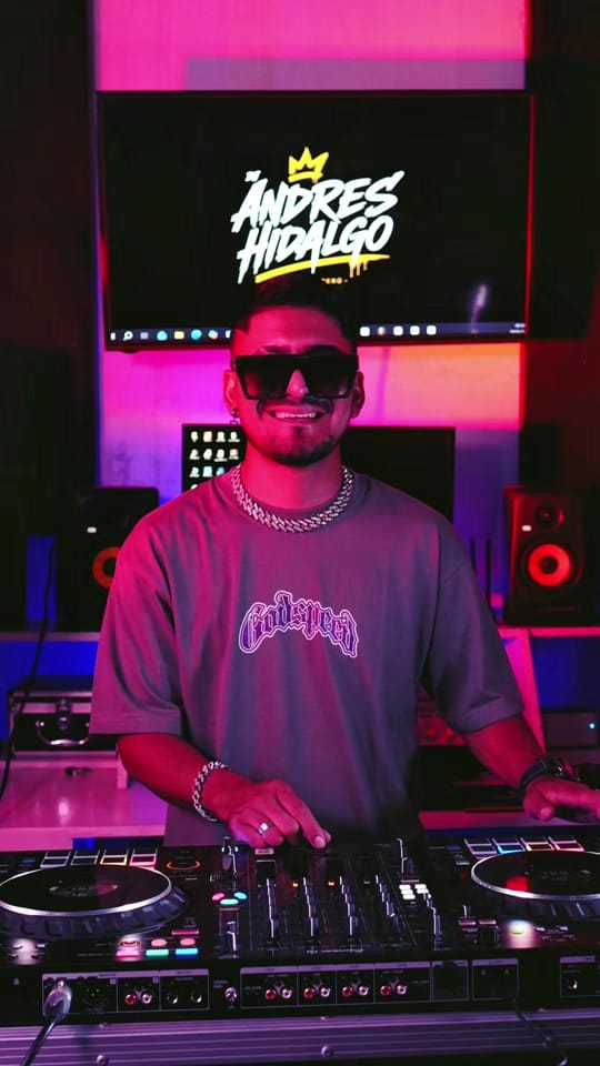 Post 3 by Dj Andres Hidalgo on TikTok (video)