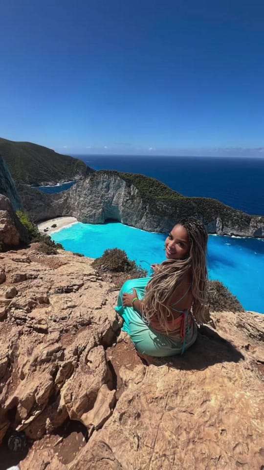 Post 8 by sabrinaoeiras on TikTok (video)