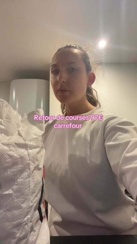 Post 2 by Léa UGC | ta réf étudiante ✨ on TikTok (video)