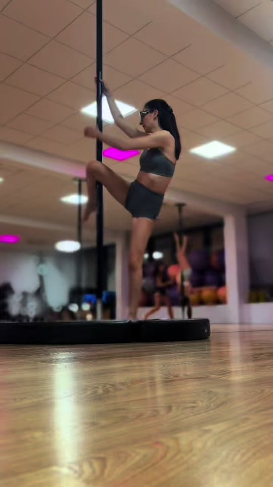 Post 5 by Mel_in_Black on TikTok (video)