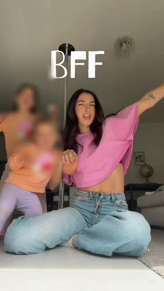 Post 4 by Mel_in_Black on TikTok (video)